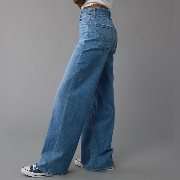 AE Dreamy Drape Stretch Super High-Waisted Baggy Wide-Leg Jean - Picture 2 of 6